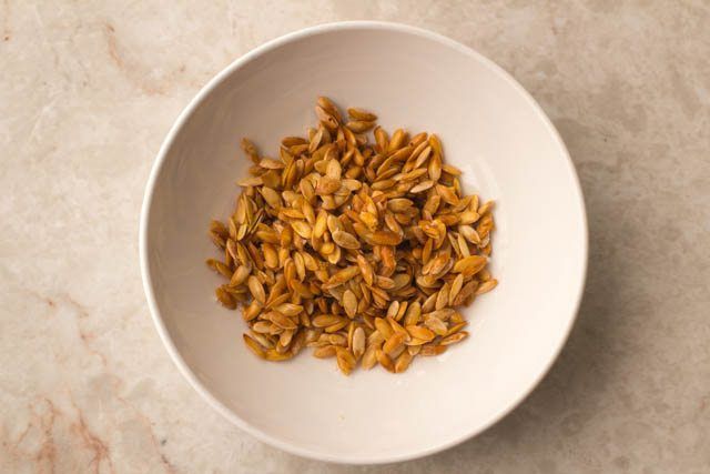 تخمه بو داده